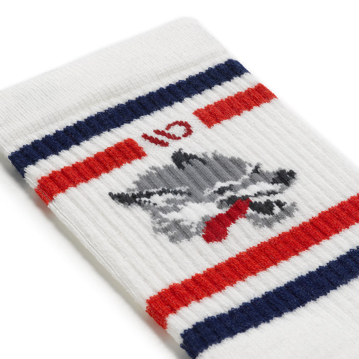detail image of the 9007 varsity cushioned crew in wolf white featuring a wolf head with red and blue stripe