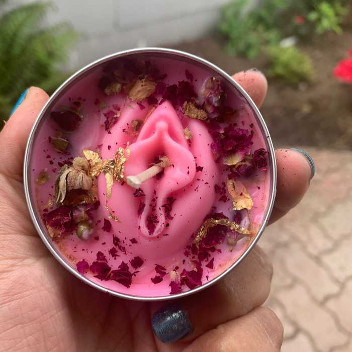 Mini Vulva Candle