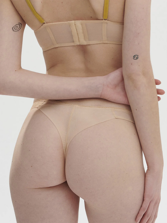 Adele Thong Vanilla