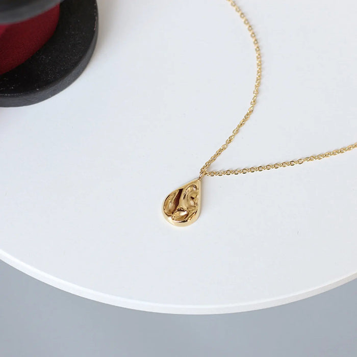 Aeolian Rock Teardrop Necklace - Pantsnsox