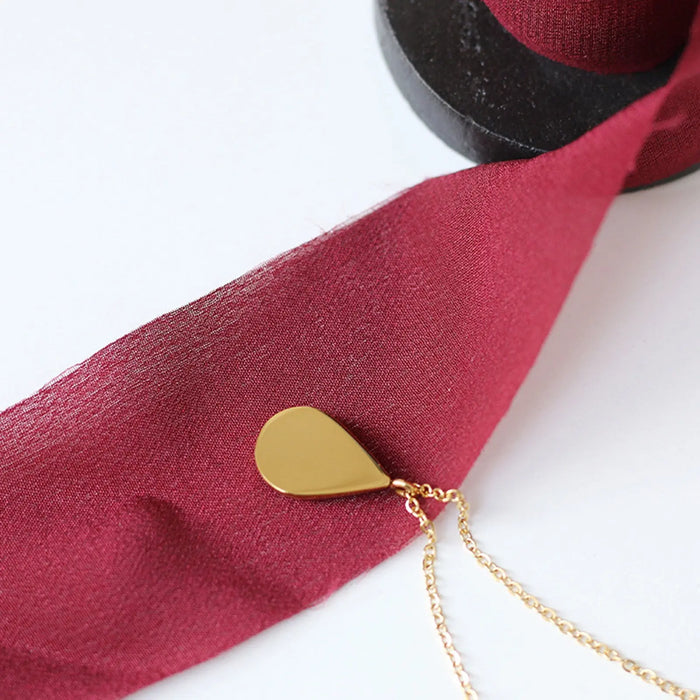 Aeolian Rock Teardrop Necklace - Pantsnsox
