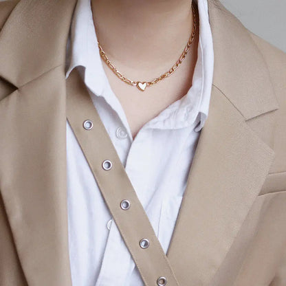 Chic Gold-Plated Heart Charm Choker with Extendable Chain Crushes.