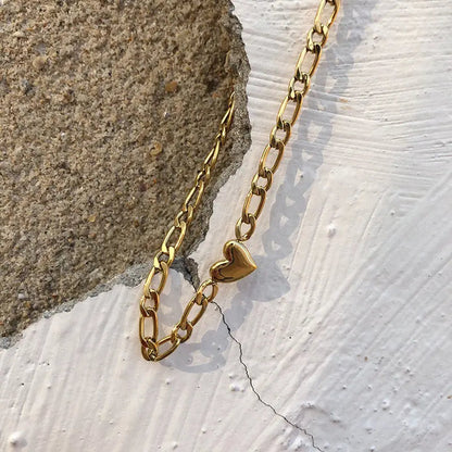Chic Gold-Plated Heart Charm Choker with Extendable Chain Crushes.