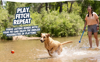Chuckit! Dog Ball Launcher - Classic 26" with Medium (2.5"), Dog Fetch Ball Thrower, Made in USA - Dog.Dog.Cat.