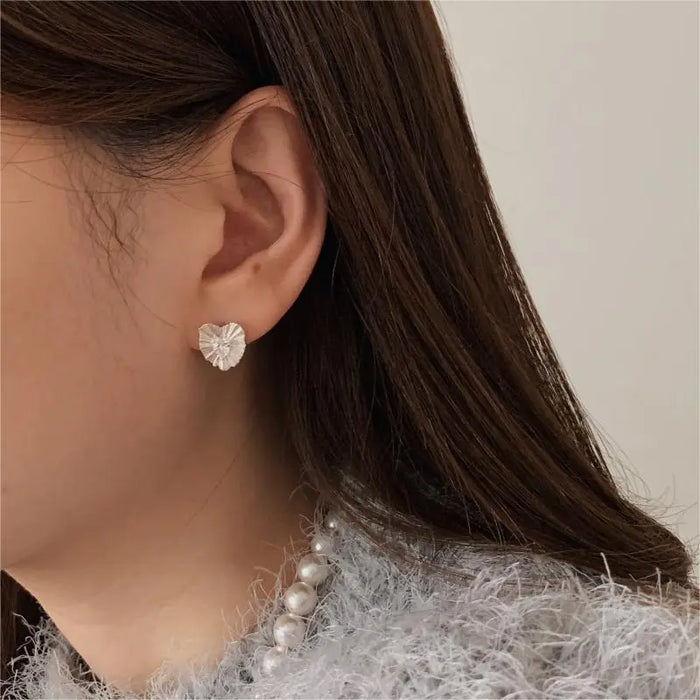 Elegant Gold Plated Sparkling Heart-Shaped Sunburst Stud Earrings Crushes.