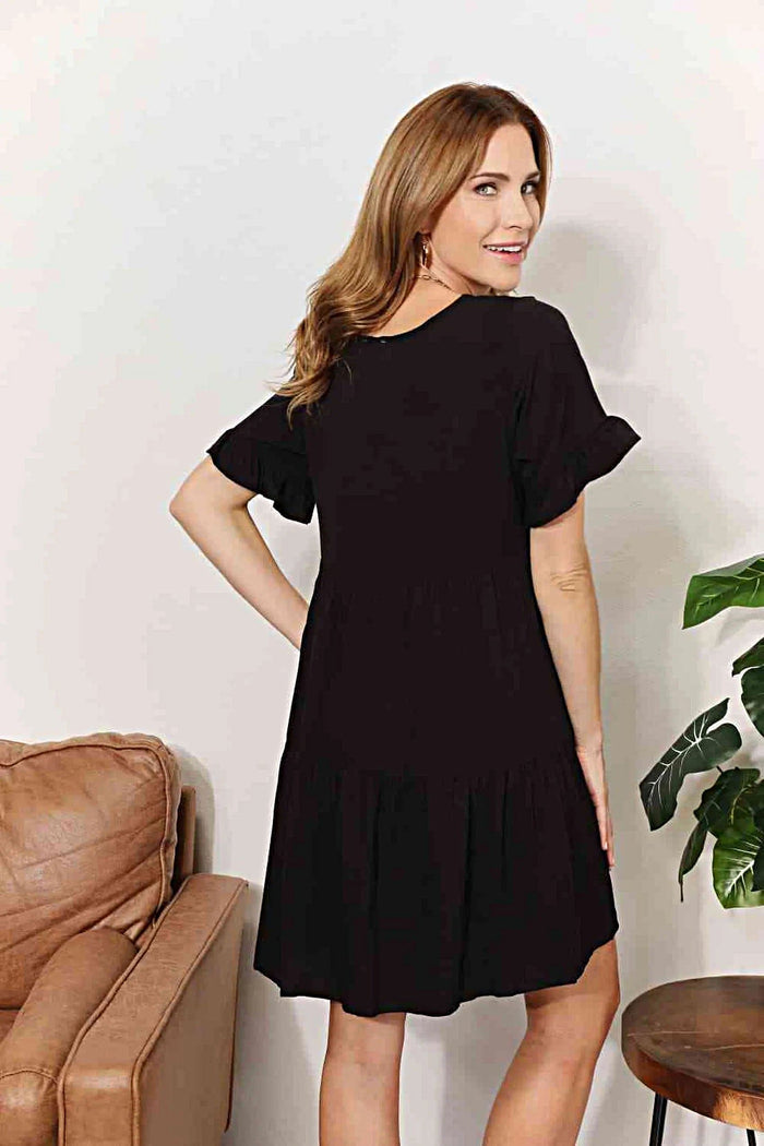 Elegant V-Neck Flounce Dress with Tiered Design & Playful Sleeves for Chic Casual Look Trendsi
