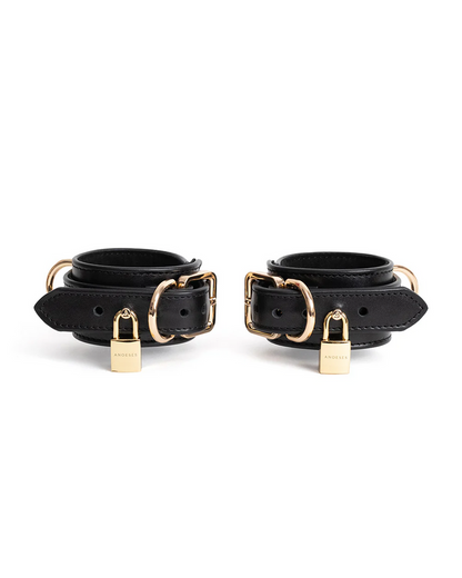 Estrid Anklecuffs Black with Gold Lock