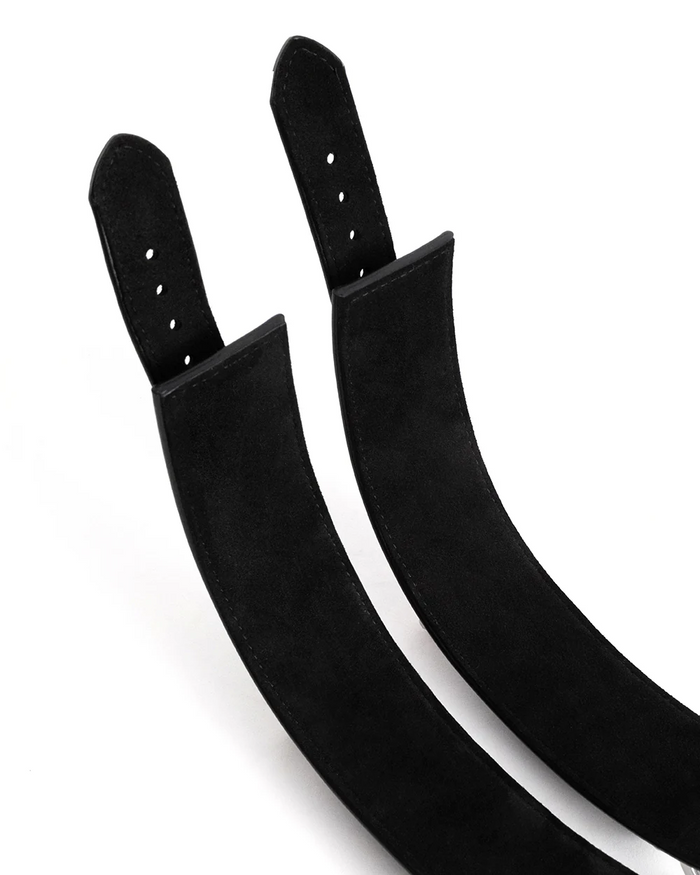 Estrid Collar Black with Silver Lock