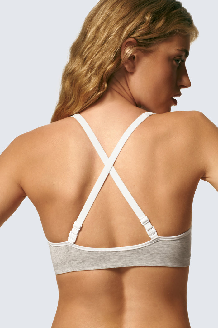 Freya is 5'8 and wears sizes 30DD and XS