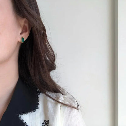 Gold-Plated Green Chalcedony and Black Onyx Jewelry Set Crushes.