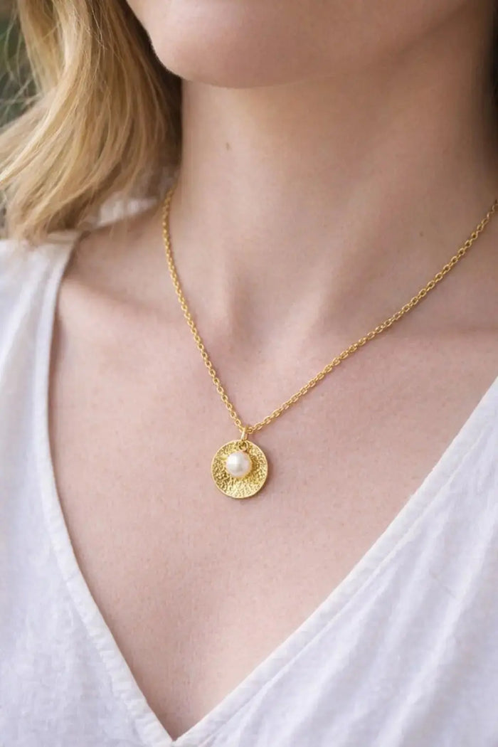 Hammered Ziggy Necklace model image