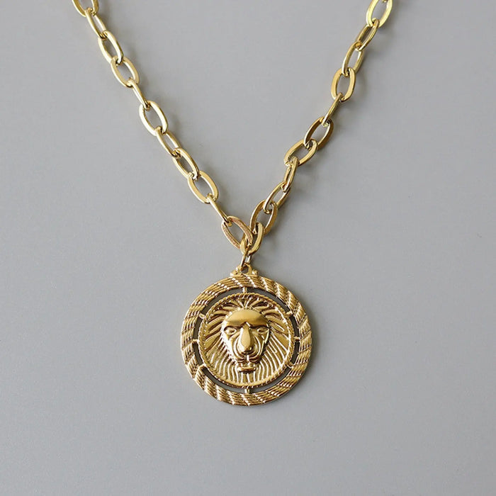 Lion and Moon Layering Necklace Crushes.