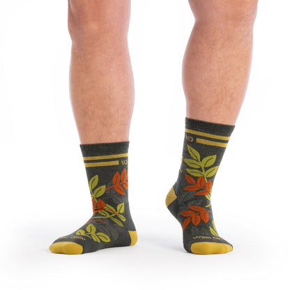 on model image with one foot raised wearing the 9009 island time in fern