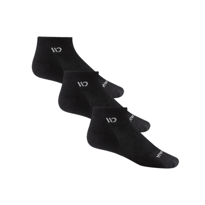Bundle image of the 9000 Black no show 3 pack--Black