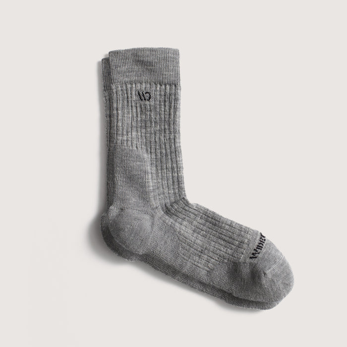 9001 Light gray, flat image, featuring black logo, with light gray body