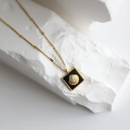 Minimalist Gold-Plated Square Pendant Necklace with Shell Design Crushes.