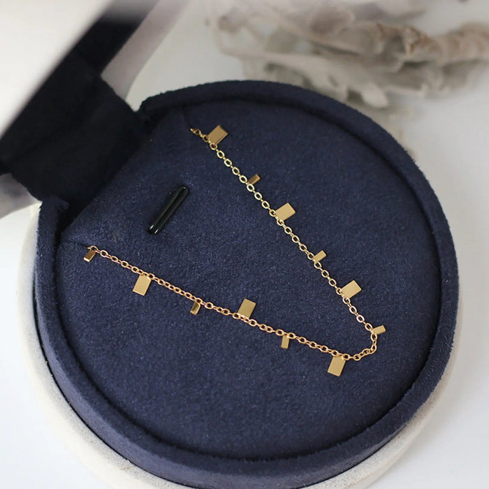 Modern Simple Chain Golden Necklace Crushes.