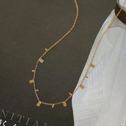 Modern Simple Chain Golden Necklace Crushes.