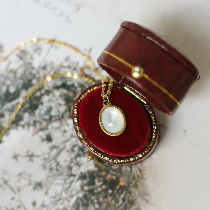Mother of Pearl Oval Necklace - Pantsnsox
