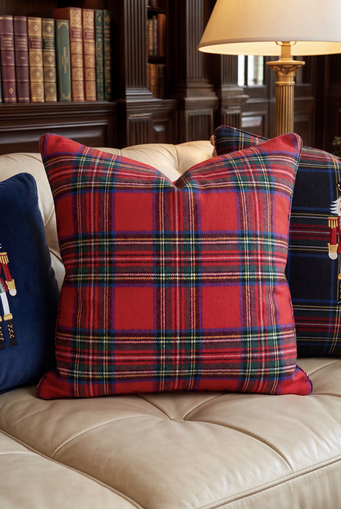 STRATHMORE PILLOW