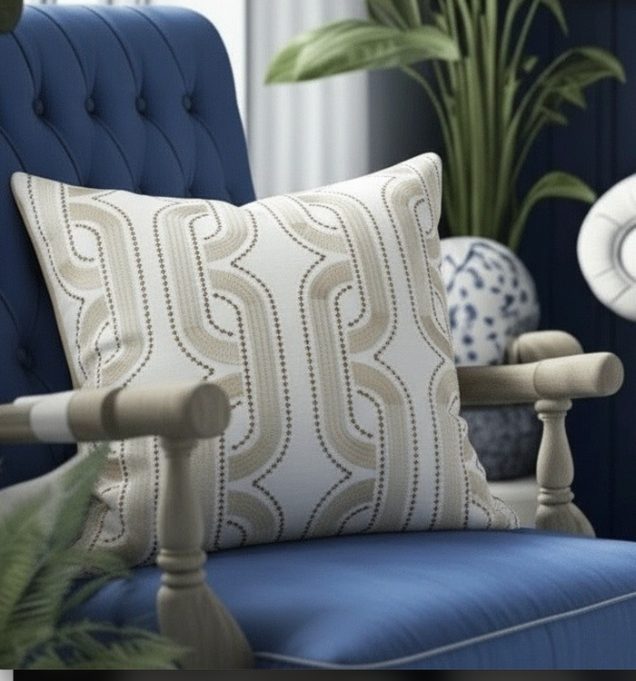 VERSAILLES EMBROIDERED PILLOW WHITE/SILVER GEOMETRIC