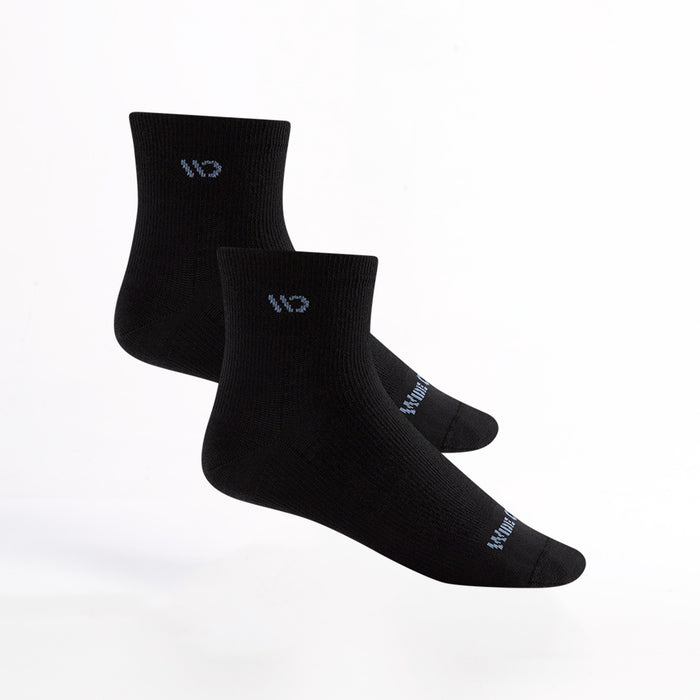 Bundle images of two black 9515 Quarter socks
